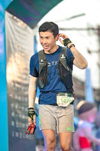 BIB: 100, 1075
                            <button type="button" onclick="openModal(24885799)" class="btn btn-primary btn-sm float-right btn-popup" data-toggle="modal" data-target=".modal-high-quality">
                        <i class="fas fa-shopping-cart"></i> Add to Cart
                    </button>
                                            <button type="button" onclick="isThisMe(24885799, true)" class="btn btn-success btn-sm float-right btn-popup btn-isme hidden" data-toggle="tooltip" data-placement="bottom" title="นี่คือรูปของคุณใช่ไหม คลิกที่นี่เพื่อเอาเข้าอัลบั้ม">
                        <i class="fas fa-plus"></i> Add to album
                    </button>
                    <button type="button" onclick="isThisMe(24885799, false)" class="btn btn-warning btn-sm float-right btn-popup btn-isnotme hidden">
                        <i class="fas fa-ban"></i> Remove from album
                    </button>